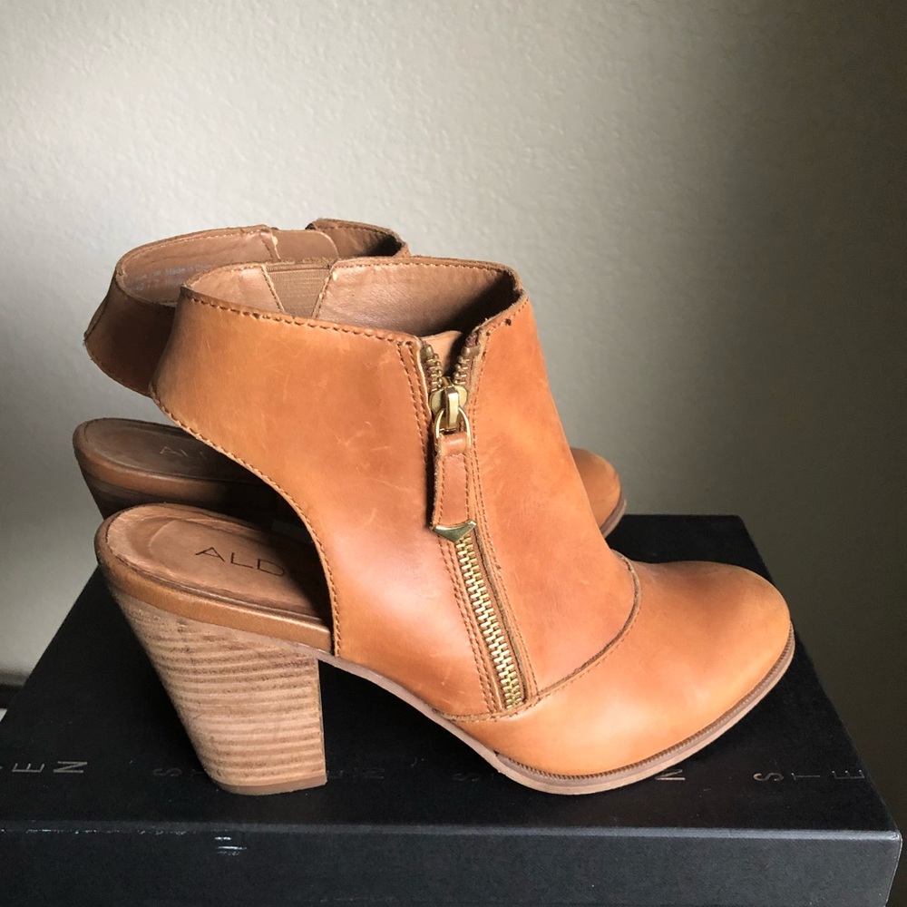 Aldo Leather Pumps